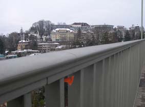abgerissenes Schildchen an der Kornhausbrücke